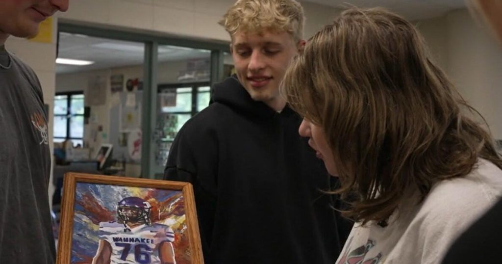 Wisconsin Senior Uses Art to Build Connections Among Classmates