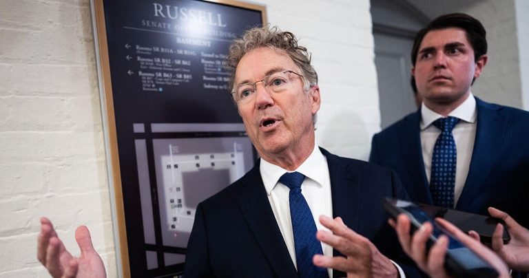Trump Invites Rand Paul to Picnic After Rescinded White House Offer