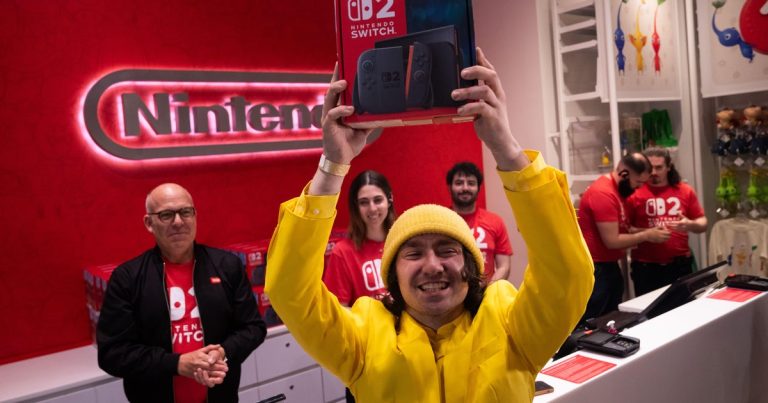 Midnight Launch of Nintendo Switch 2 Attracts Global Fans