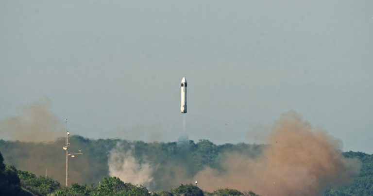 Honda Celebrates Successful Test of Reusable Rocket in Bid to Enter Space Industry