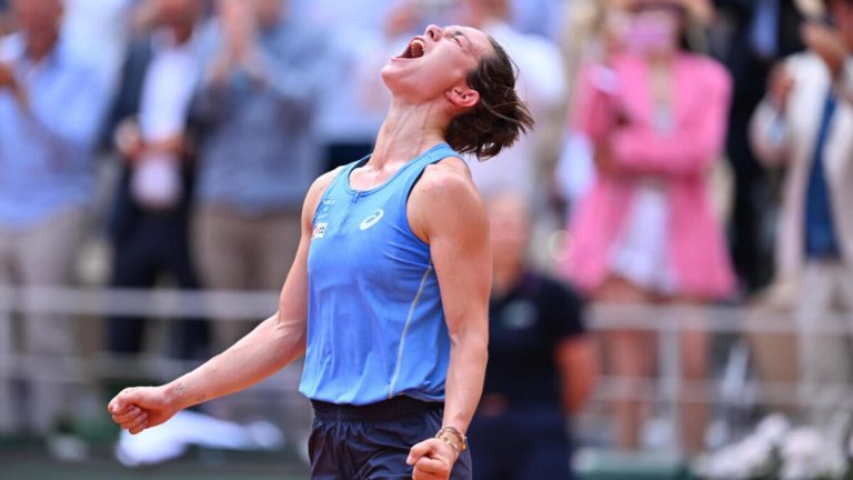 Jessica Pegula Upset by Unseeded Lois Boisson in French Open 2025 Fourth Round