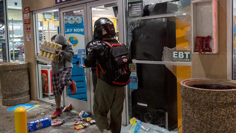 California Reinstates Stricter Penalties for Looting Following Proposition 47 Reversal