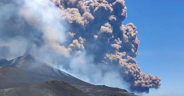 Mount Etna Erupts, Producing Ash Cloud and Lava Fountain