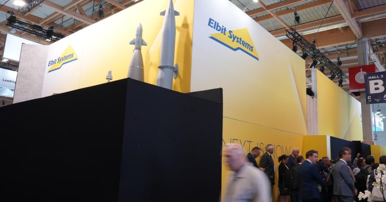 France Shuts Down Israeli Stalls at Paris Air Show over Offensive Weapons Ban During Gaza Conflict