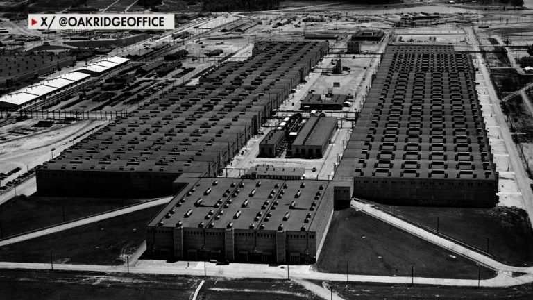 Manhattan Project Site Targets AI Development in Competition with China