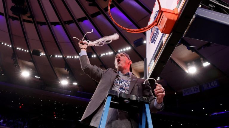 UConn's Dan Hurley Considers Knicks Coaching Position After Recently Declining Lakers Offer