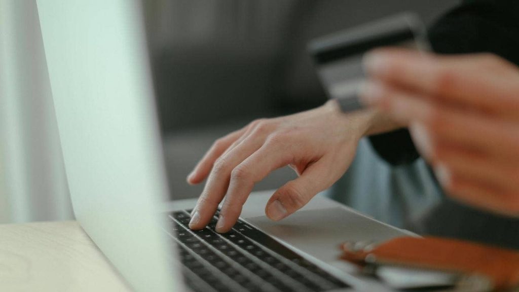 Over 120,000 Fake E-Commerce Sites Target Shoppers Before Prime Day