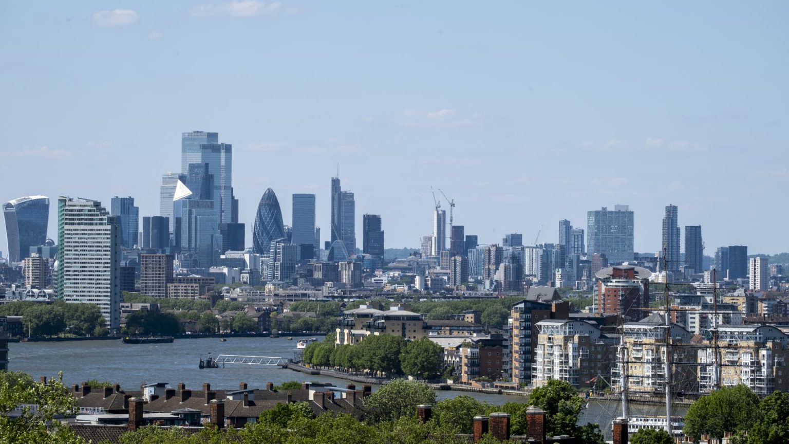 Asset Manager Identifies Three Stocks to Capitalize on Undervalued UK Market