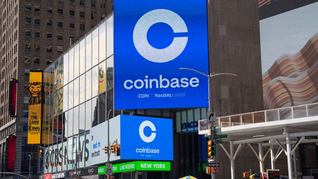 Bitcoin Stalls at $100,000 as ETF Experts Discuss Upcoming Crypto Trades
