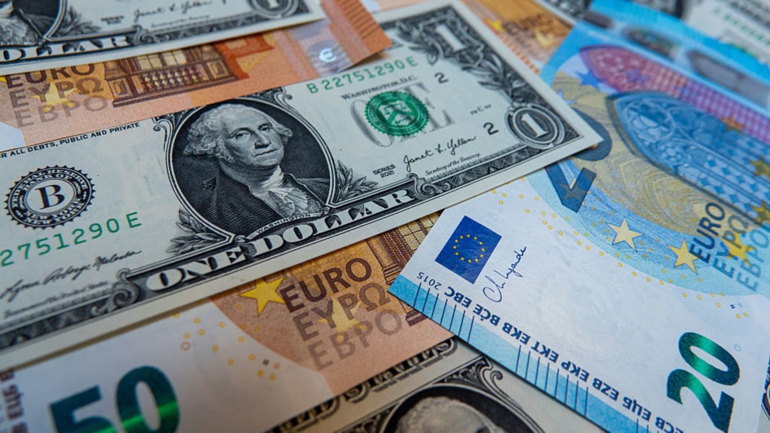 Euro Strengthens Amid Economic Shifts Influenced by U.S. Policies Euro Strengthens Amid Economic Shifts Influenced by U.S. Policies