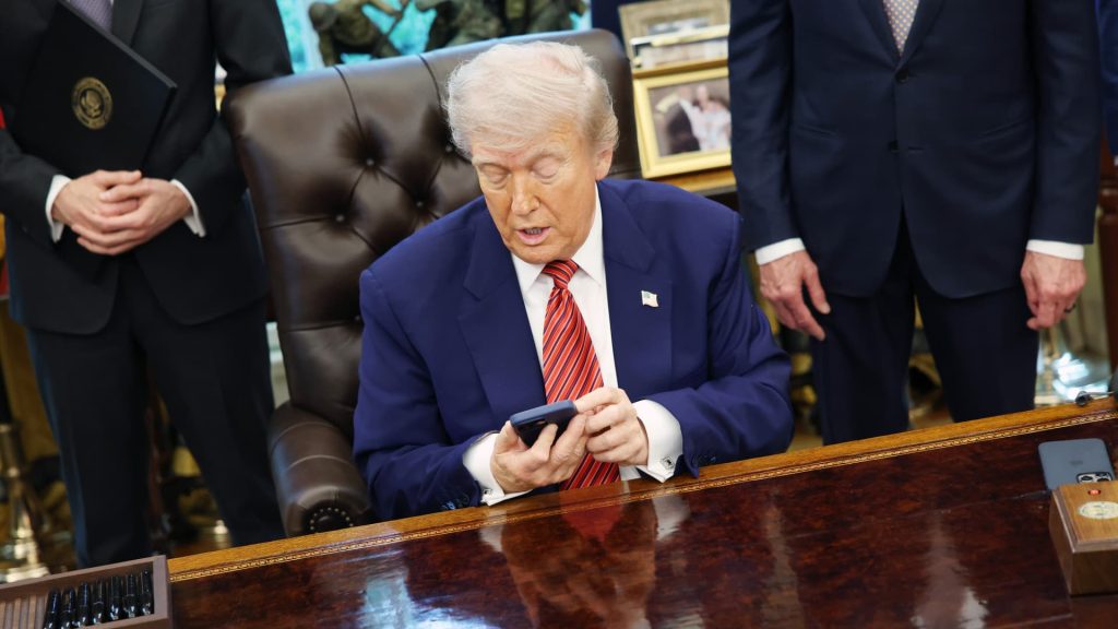 Trump Criticizes AT&T Following Mobile Service Launch