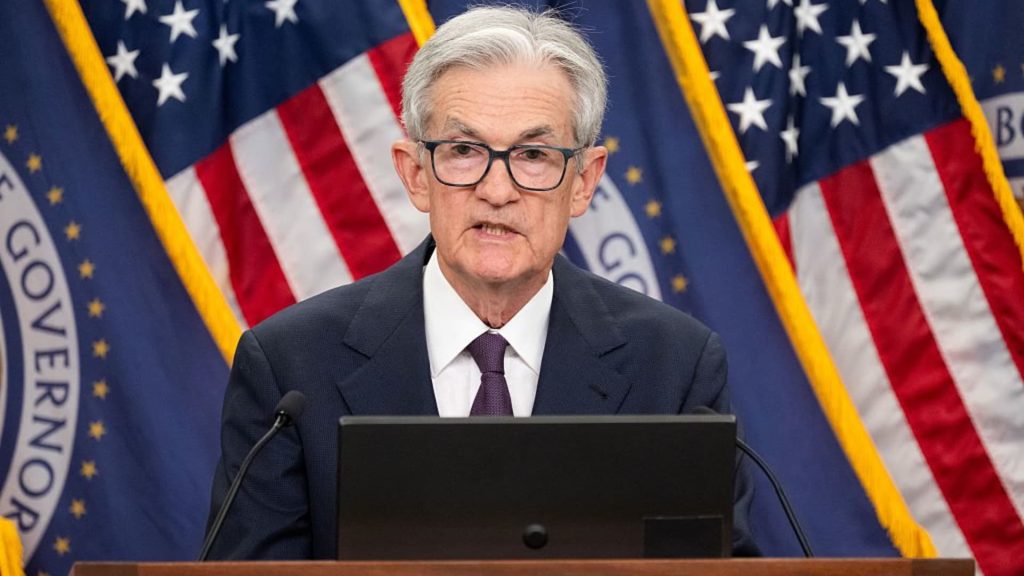 Fed Officials Expect Rate Cuts, but Divergence in Predictions Noted in Minutes