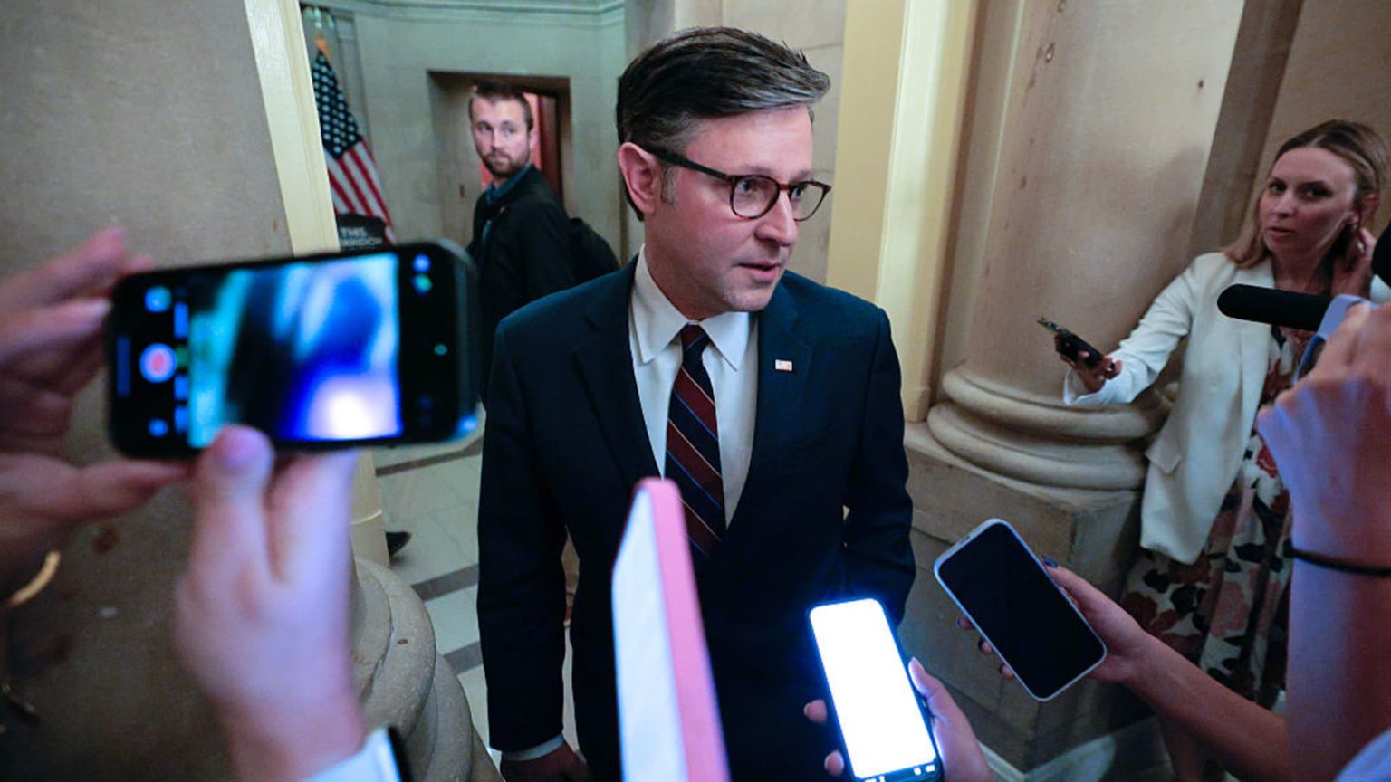 House Republicans Strive for Passage Amid Party Divisions House Republicans Strive for Passage Amid Party Divisions