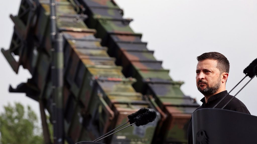 Security Experts Caution on Russian Advantage as US Suspends Ukraine Defense Support