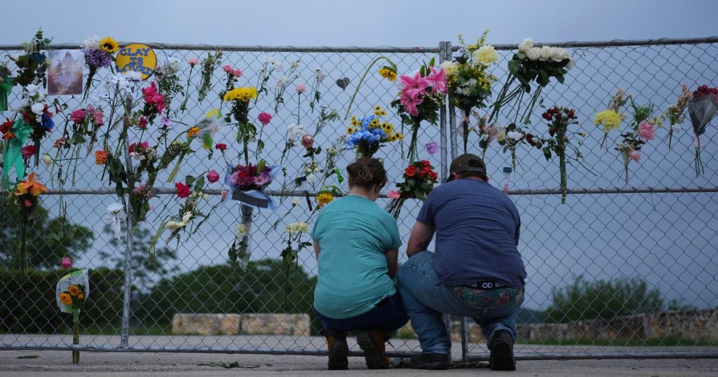 New Flood Threat in Texas Disrupts Search for July 4 Flood Victims