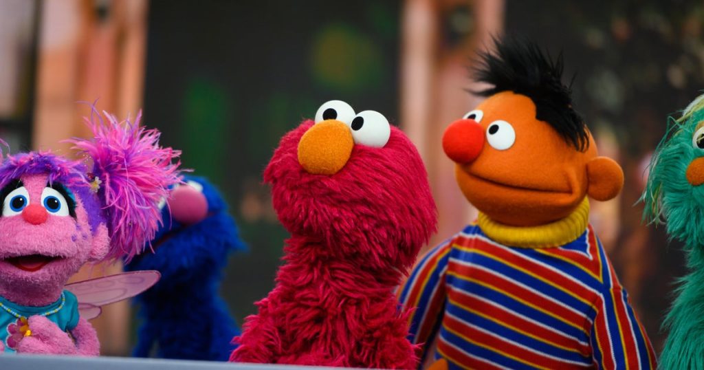 Elmo's Account Hacked, Posts Antisemitic Content