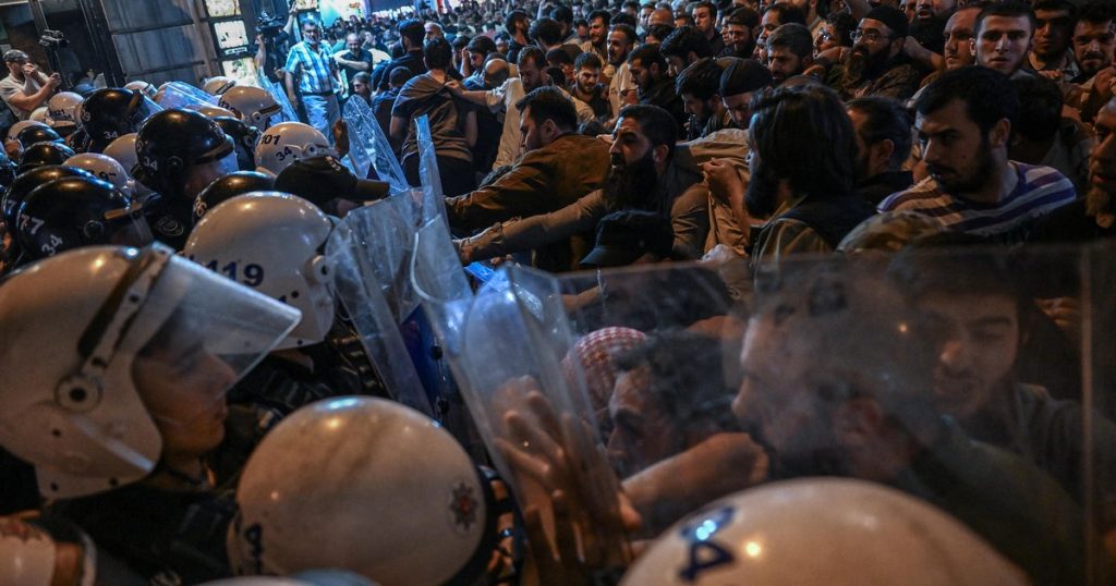 Employees Detained in Turkey Over Controversial Prophet Cartoon