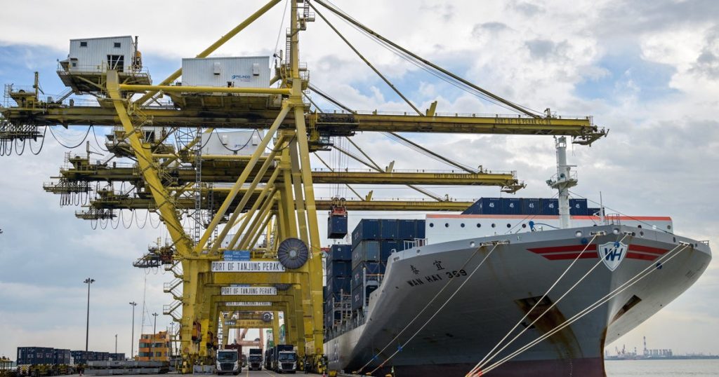 Trump Administration to Impose 25% Tariffs on Japan and South Korea Starting August 1