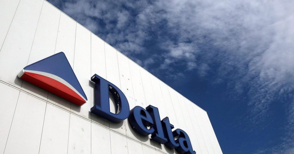 Delta Passengers Stranded on Remote Island for 29 Hours Due to Engine Issue