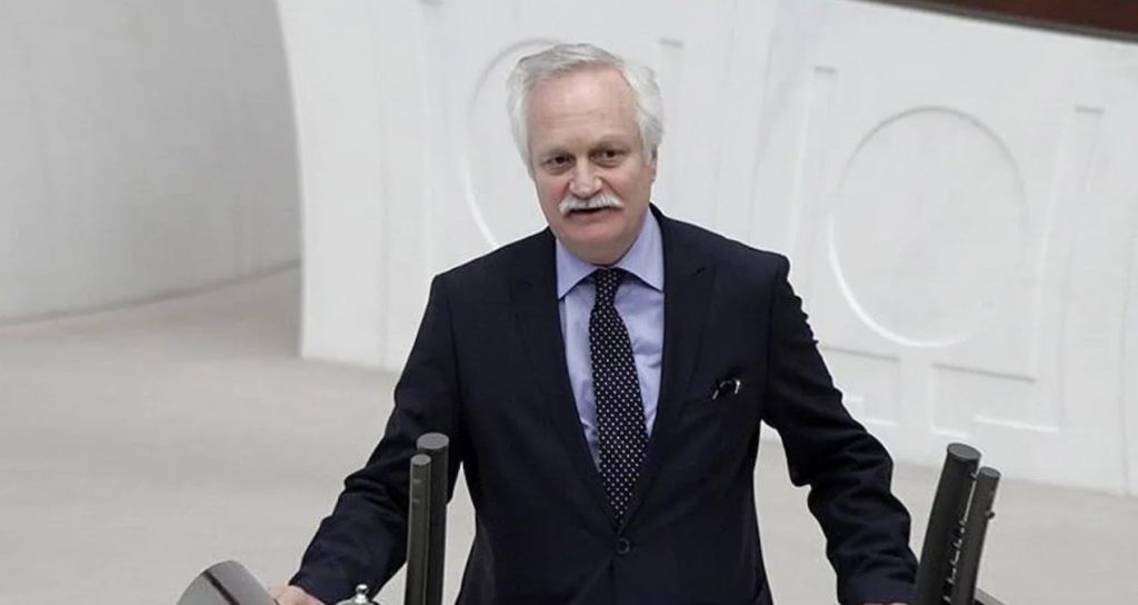 Former CHP Deputy Chairman Resigns from Party
