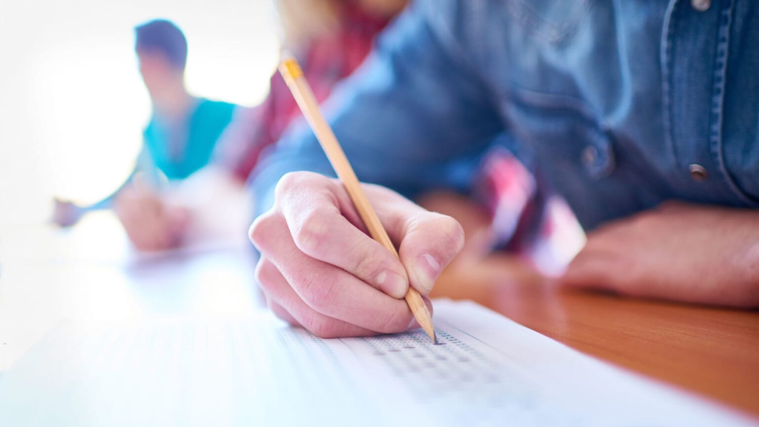 AI-Based Study Tools Boost CFA Exam Pass Rates