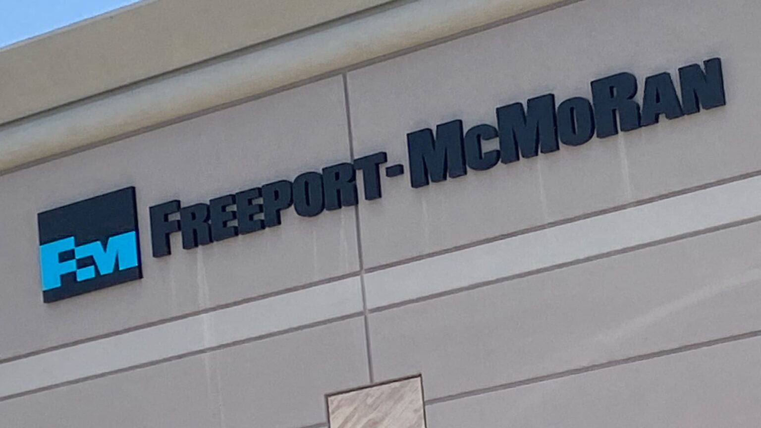 Stocks Making Notable Midday Moves: MIR, FCX, KMX