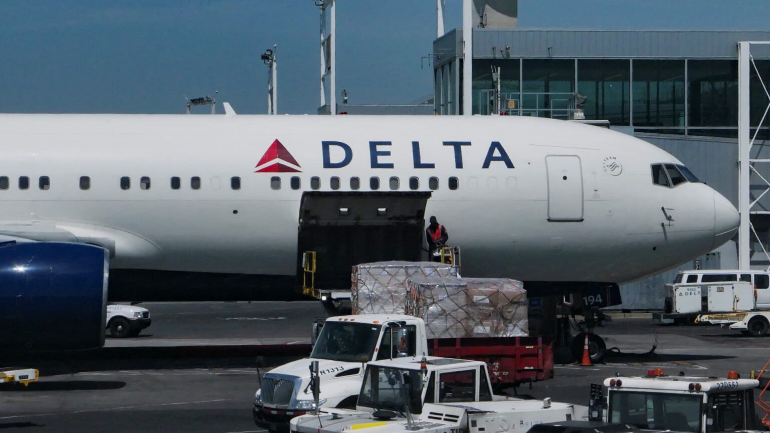 Midday Stock Movers: DAL, RVMD, CNC Midday Stock Movers: DAL, RVMD, CNC