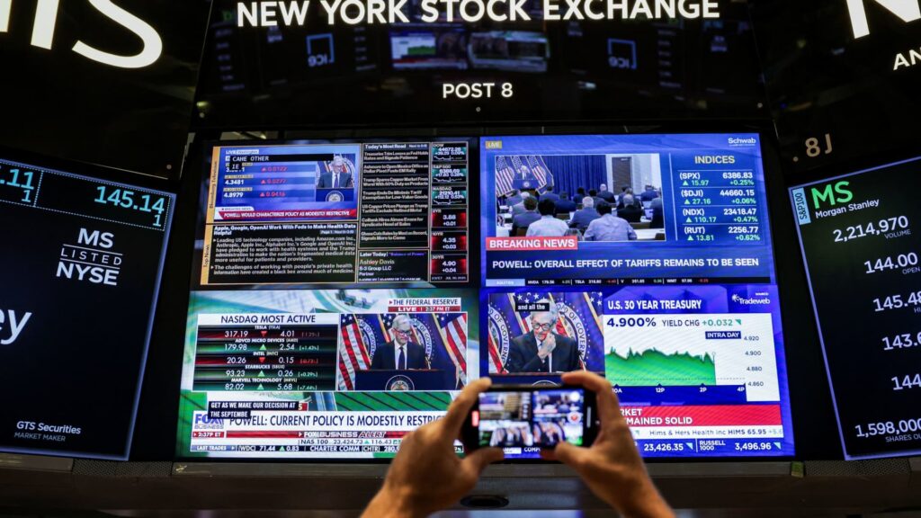Fed Rate Cut Hopes Wane Amid Slowing Job Growth