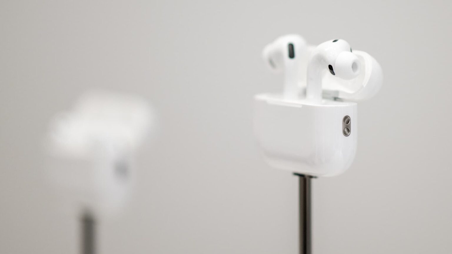 Tech Giants Collaborate to Develop Universal Translator Tech Giants Collaborate to Develop Universal Translator