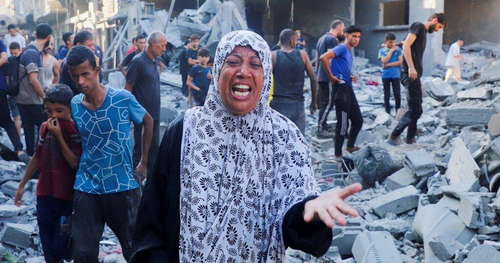 Israel Launches Ground Offensive in Gaza City Amid Urgency for Peace Deal