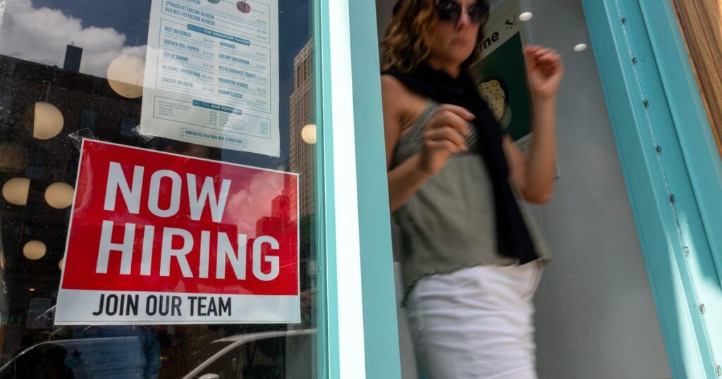 Americans' Job Search Confidence Hits All-Time Low