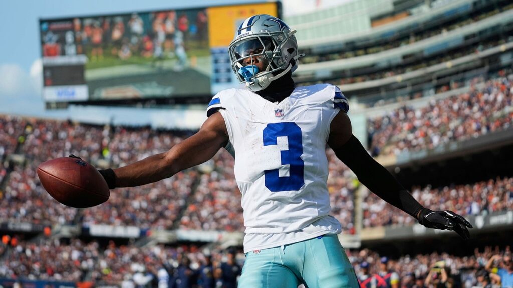 Cowboys' George Pickens Reacts Emotionally on Bench During Game