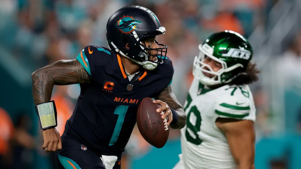 Dolphins' Tua Tagovailoa Impresses with Skillful Play