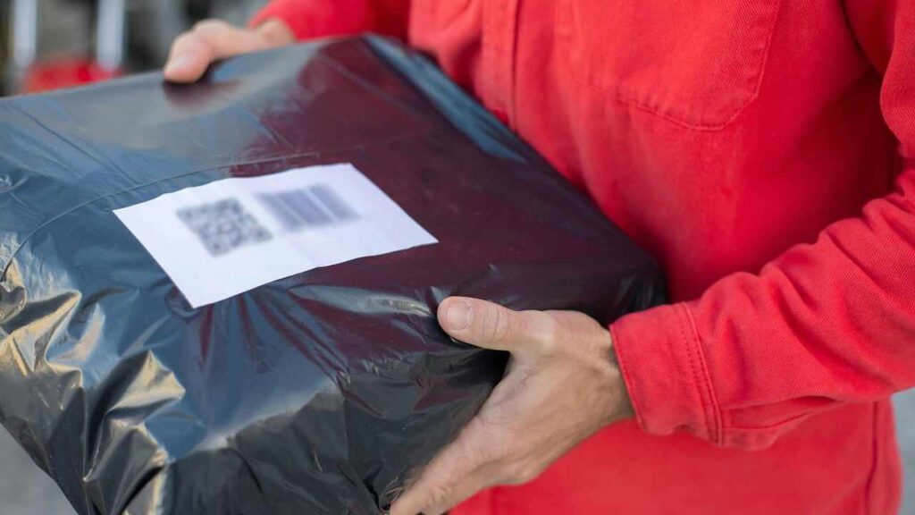 FBI Alerts Public to Fraud Risk from Unsolicited QR Code Packages