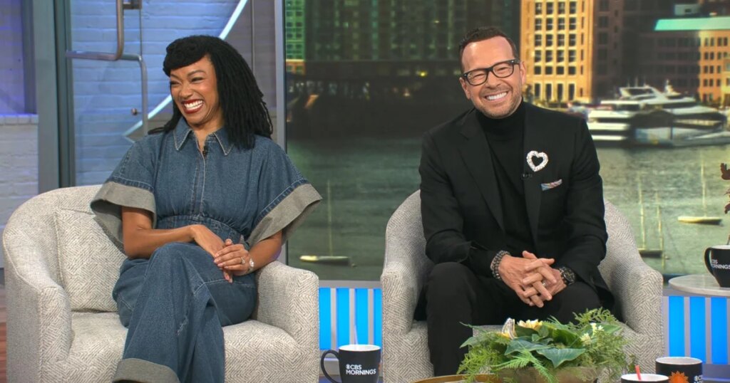 Wahlberg and Martin-Green Discuss Teamwork in "Boston Blue"