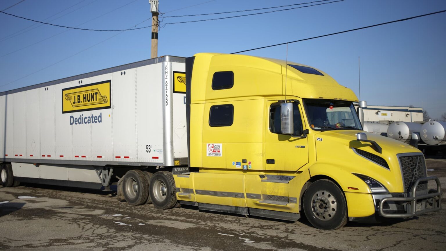 Market Update: Key Stocks Including JBHT, UAL, and ZION in Focus Market Update: Key Stocks Including JBHT, UAL, and ZION in Focus