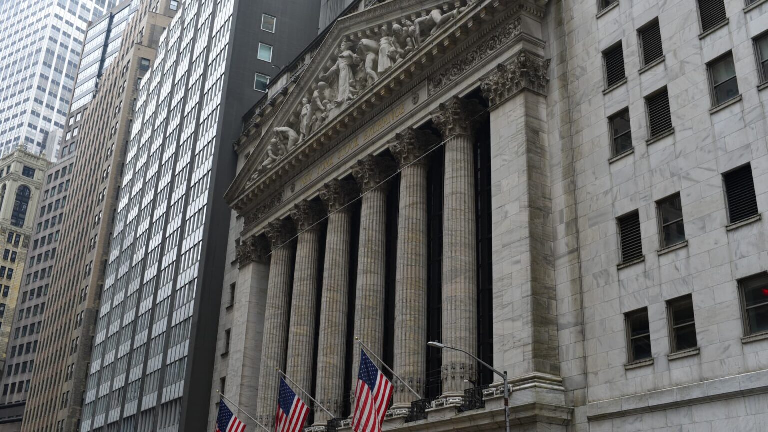 Global M&A Activity Surges Amid Megadeals and Rate-Cut Expectations