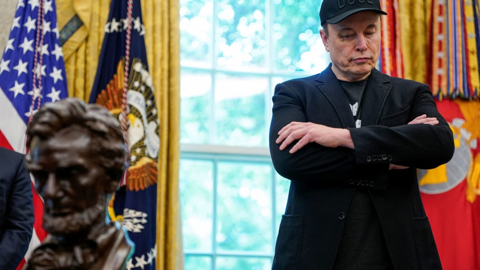 Musk Advocates for Canceling Netflix Amid Ongoing Controversies Musk Advocates for Canceling Netflix Amid Ongoing Controversies