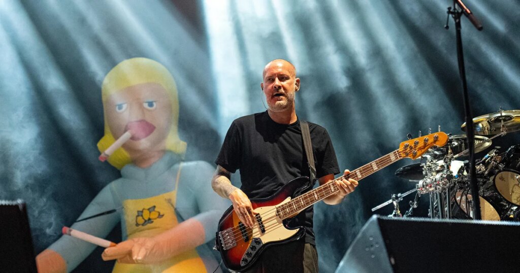 Limp Bizkit Bass Player Sam Rivers Passes Away at 48