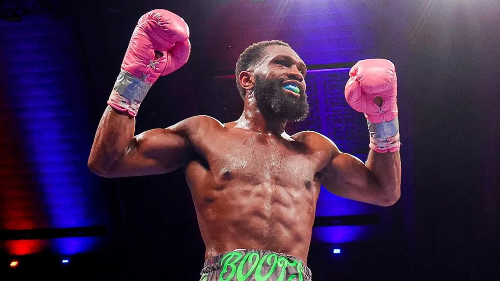 Ennis Reflects on Family's Influence While Pursuing Boxing Greatness