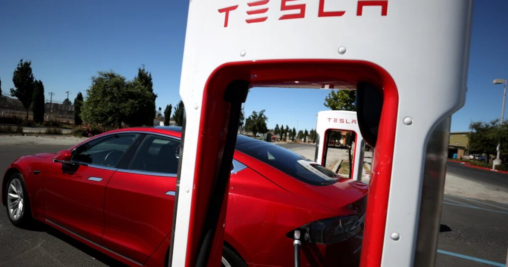 U.S. Opens Investigation into 2.9 Million Tesla Vehicles for Crashes Related to Self-Driving System