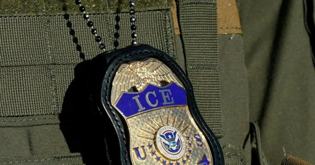 Apple Removes App Tracking ICE Agents from App Store, Developer Claims