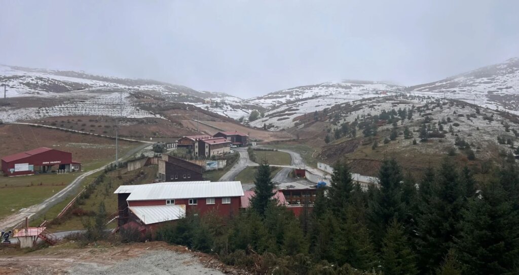 Early Winter Blankets 15 Provinces in Snow