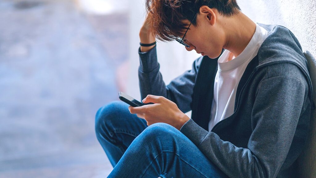 5 Key Tips for Protecting Your Online Privacy on Social Media 5 Key Tips for Protecting Your Online Privacy on Social Media