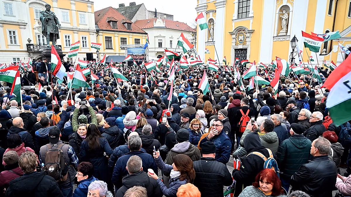 Orbán and Opposition Hold Rallies in Gyor Ahead of Hungary’s Upcoming Elections Orbán and Opposition Hold Rallies in Gyor Ahead of Hungary's Upcoming Elections
