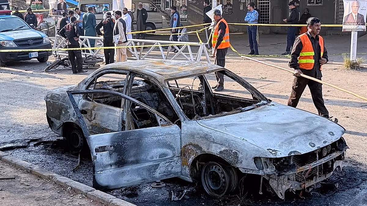 Suicide Bombing Outside Islamabad Court Claims At Least 12 Lives Suicide Bombing Outside Islamabad Court Claims At Least 12 Lives