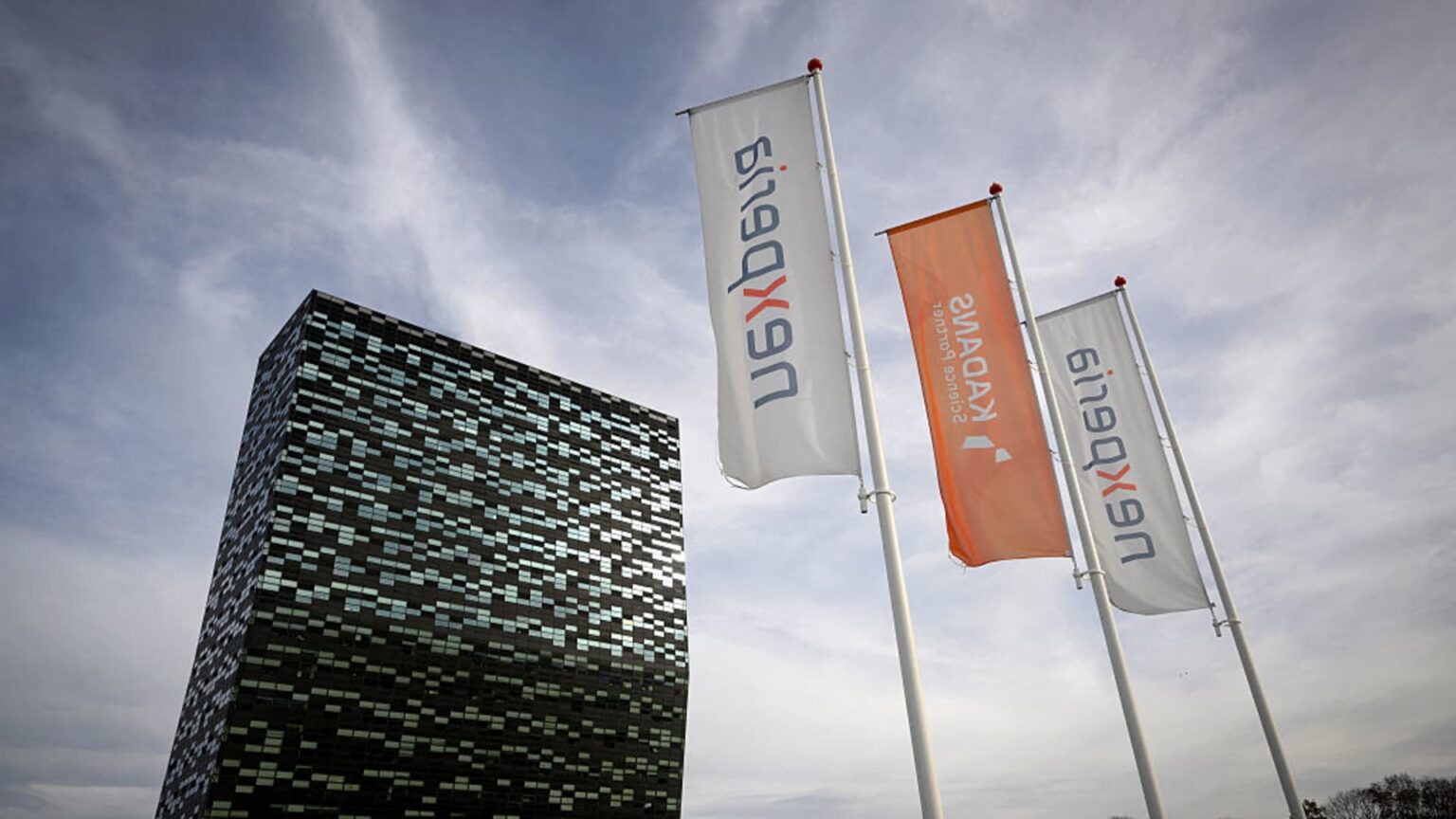 Dutch Chipmaker Urges Immediate Action from China Division