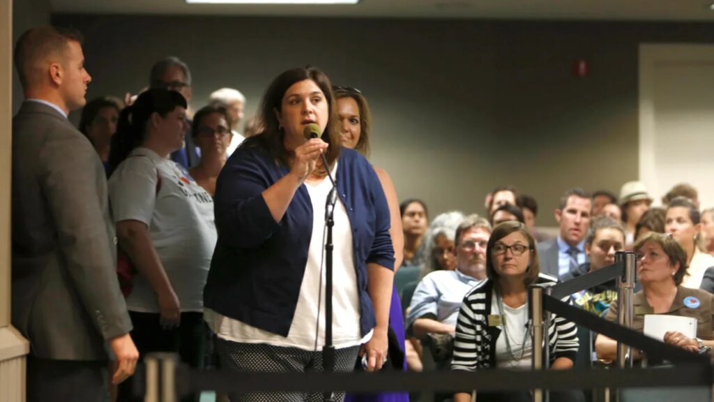 Former Aide Charged with $225K Fraud Scheme Former Aide Charged with $225K Fraud Scheme