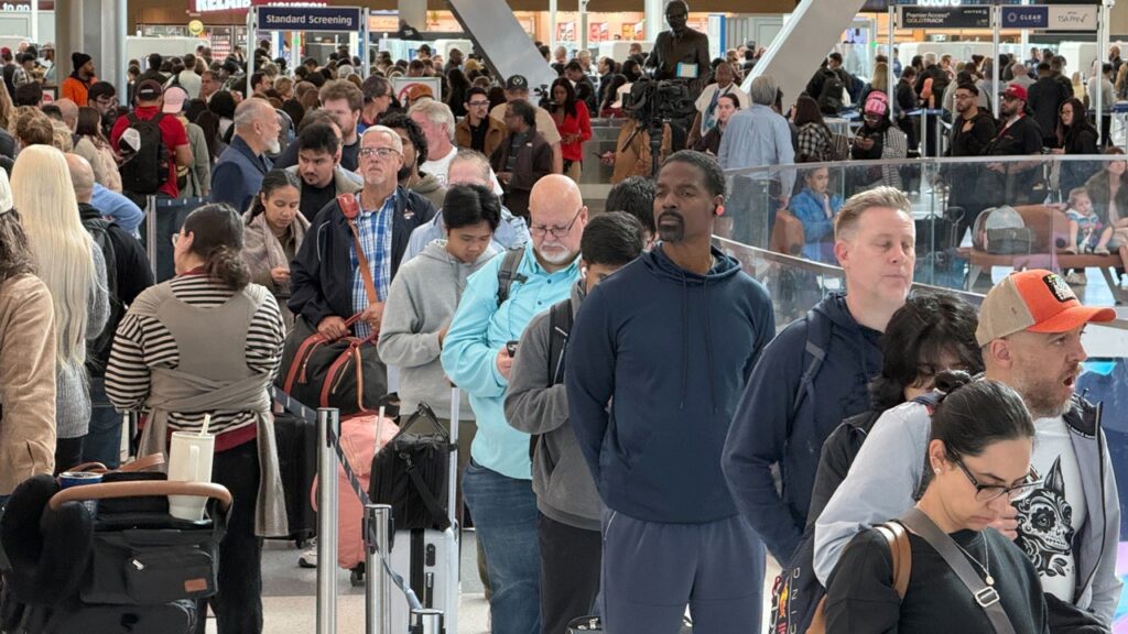 Travel Industry Warns of Potential Chaos Ahead of Thanksgiving Due to Ongoing Shutdown Travel Industry Warns of Potential Chaos Ahead of Thanksgiving Due to Ongoing Shutdown