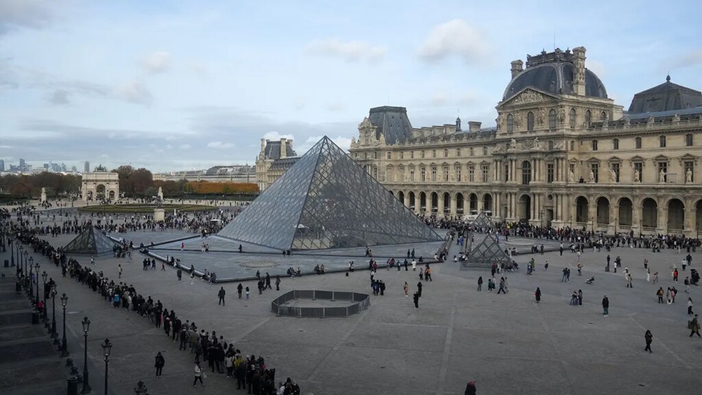 Louvre Heist Uncovers Major Password Security Vulnerabilities
